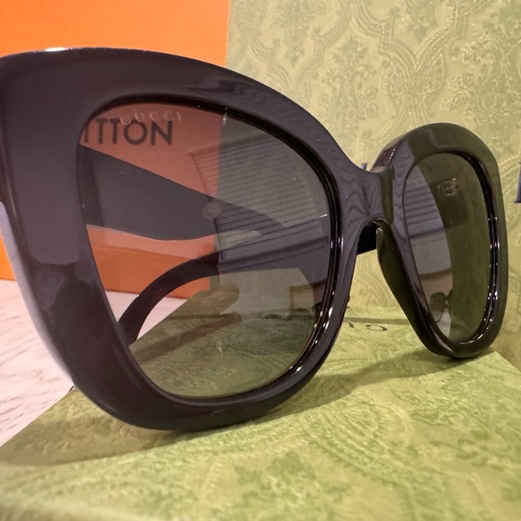 Gucci Sunglasses main image 5